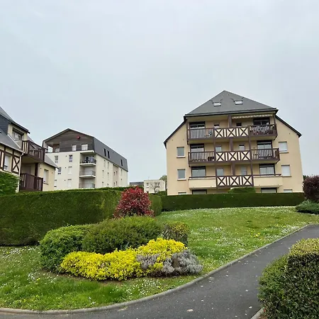Domaine Du Vert Coteau, Limite Trouville, Beau 3 Pieces Avec Parking Et Balcon Vue Mer Touques Exterior photo