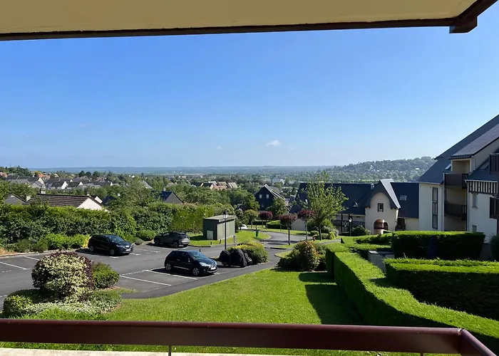 Domaine Du Vert Coteau, Limite Trouville, Beau 3 Pieces Avec Parking Et Balcon Vue Mer