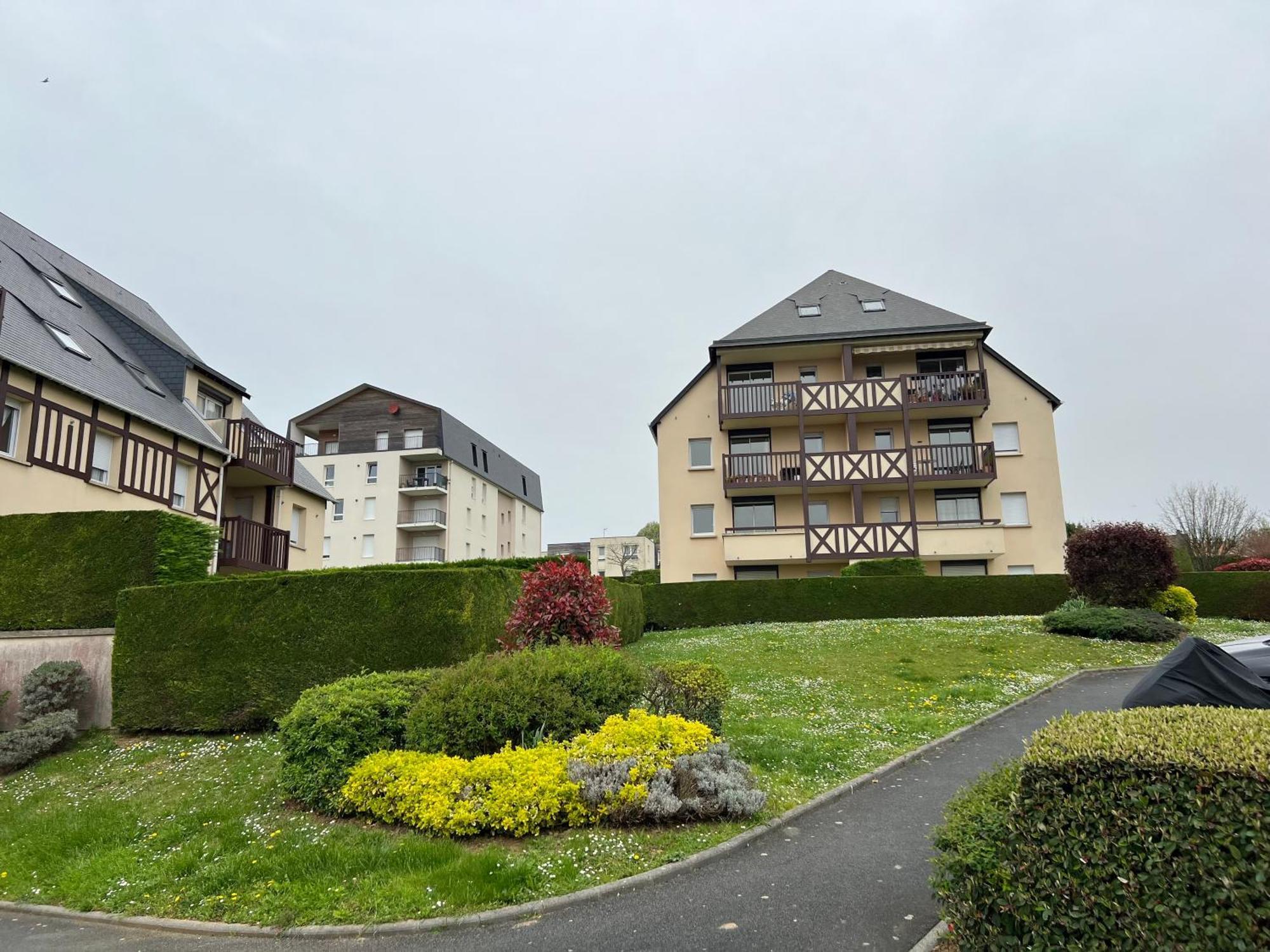 Domaine Du Coteau, Limite Trouville, Beau 3 Pieces Avec Parking Et Balcon Vue Touques