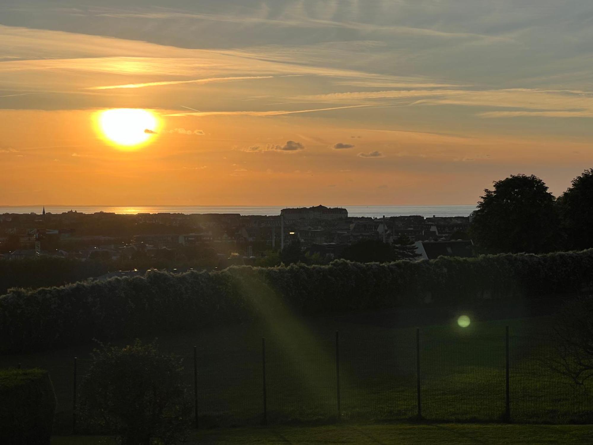 Domaine Du Coteau, Limite Trouville, Beau 3 Pieces Avec Parking Et Balcon Vue * Touques